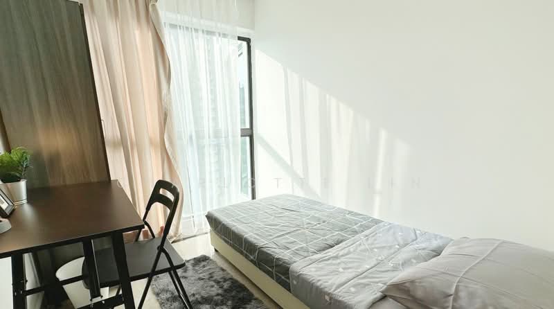 The Regalia, 2 River Valley Close, Room Rental, 100 sqft, Apartment For Rent, by Charlotte Lin, 500207935 - Room 3 - PropertyGuru.com.sg