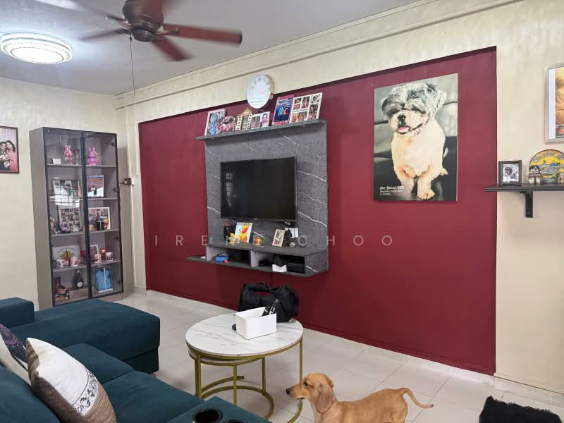 701 Hougang Avenue 2, 701 Hougang Avenue 2, 2 Bedrooms, 720 sqft, HDB Flat For Rent, by Irene Choo, 500207965 - Living Room - PropertyGuru.com.sg