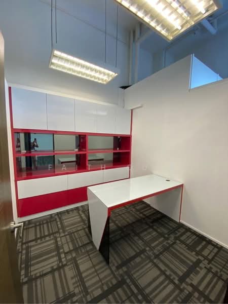 Tradehub 21, 18 Boon Lay Way, 1,485 sqft, Light Industrial (B1) For Sale, by Faith Quek, 500207966 - CommercialGuru.com.sg