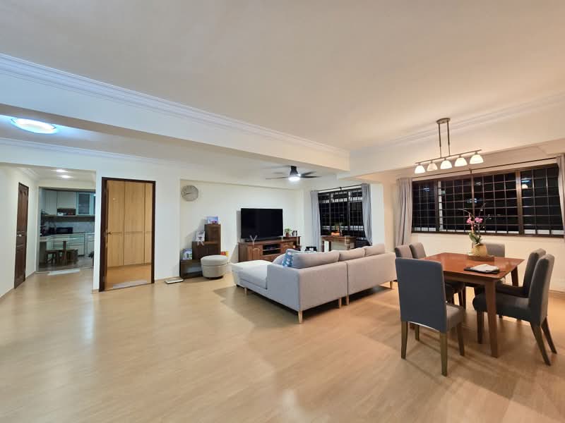 496C Tampines Street 43, 496C Tampines Street 43, 4 Bedrooms, 1,323 sqft, HDB Flat For Sale, by Ray Lee, 500207967 - Living Room - PropertyGuru.com.sg