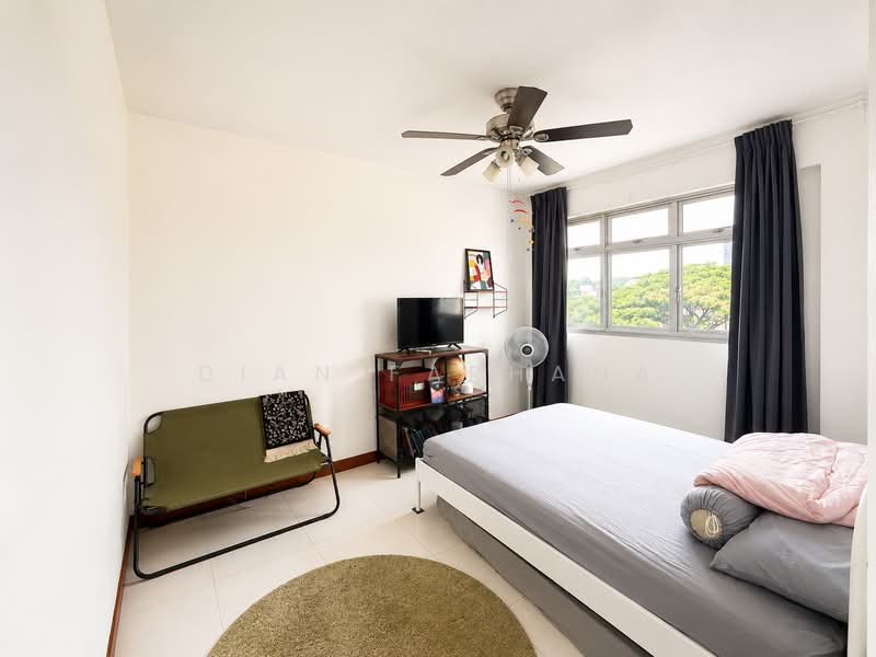 450A Sengkang West Way, 450A Sengkang West Way, 3 Bedrooms, 990 sqft, HDB Flat For Sale, by Dian Farhana, 500207968 - Master Bedroom - PropertyGuru.com.sg