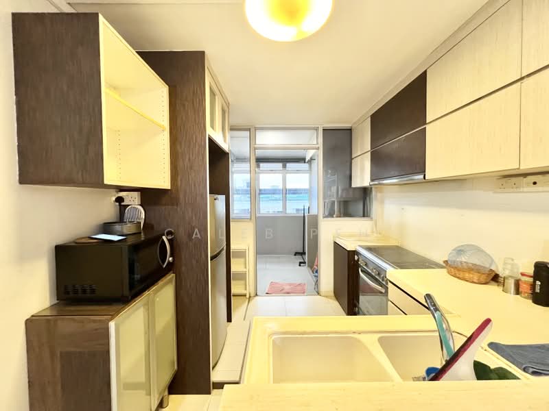 163 Bedok South Road, 163 Bedok South Road, 3 Bedrooms, 893 sqft, HDB Flat For Sale, by Caleb Peh, 500207979 - Kitchen - PropertyGuru.com.sg