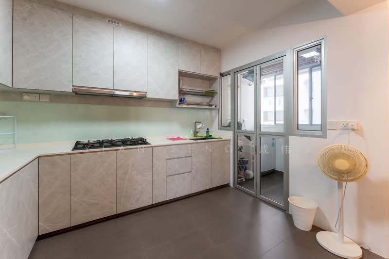 154B Bedok South Road, 154B Bedok South Road, 3 Bedrooms, 1,001 sqft, HDB Flat For Sale, by Dylan Seng 成伟洋, 500207980 - Kitchen - PropertyGuru.com.sg