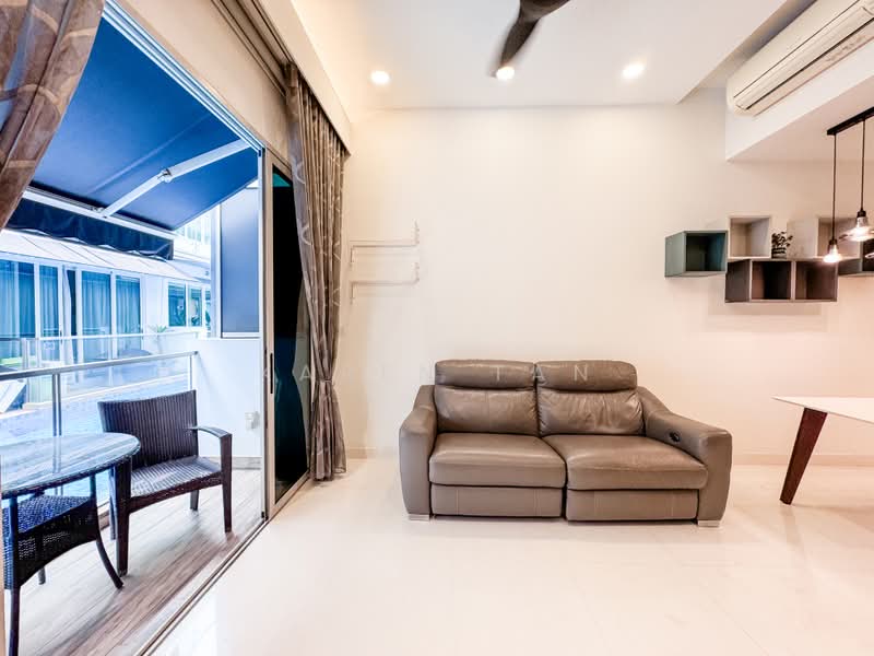 NEWest, 3 West Coast Drive, 4 Bedrooms, 2,433 sqft, Apartment For Sale, by Karen Tan, 500207985 - Living Room - PropertyGuru.com.sg