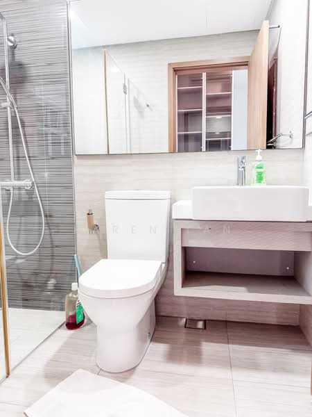 NEWest, 3 West Coast Drive, 4 Bedrooms, 2,433 sqft, Apartment For Sale, by Karen Tan, 500207985 - Bathroom - PropertyGuru.com.sg