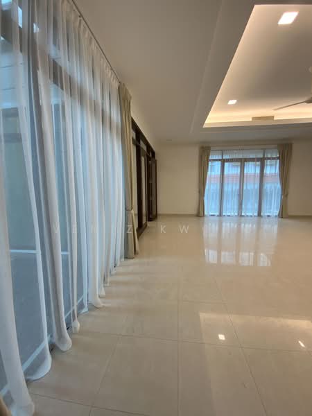 GCB resort style living near Botanic Gardens/ Nassim/ Orchard Road, , 5 Bedrooms, 20,000 sqft, Good Class Bungalow For Rent, by Veniz Kwong, 500207989 - Living Room - PropertyGuru.com.sg