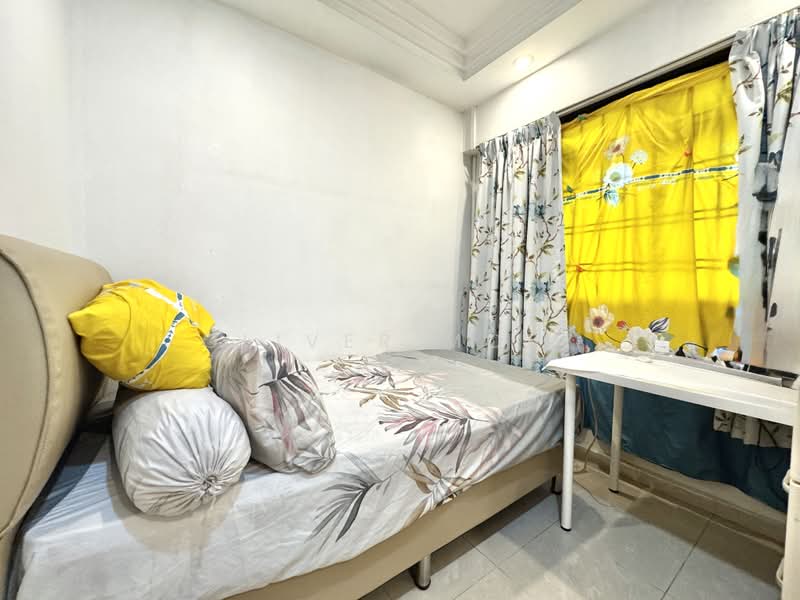 577 Hougang Avenue 4, 577 Hougang Avenue 4, 4 Bedrooms, 1,507 sqft, HDB Flat For Sale, by Oliver Moey, 500208001 - Bedroom - PropertyGuru.com.sg