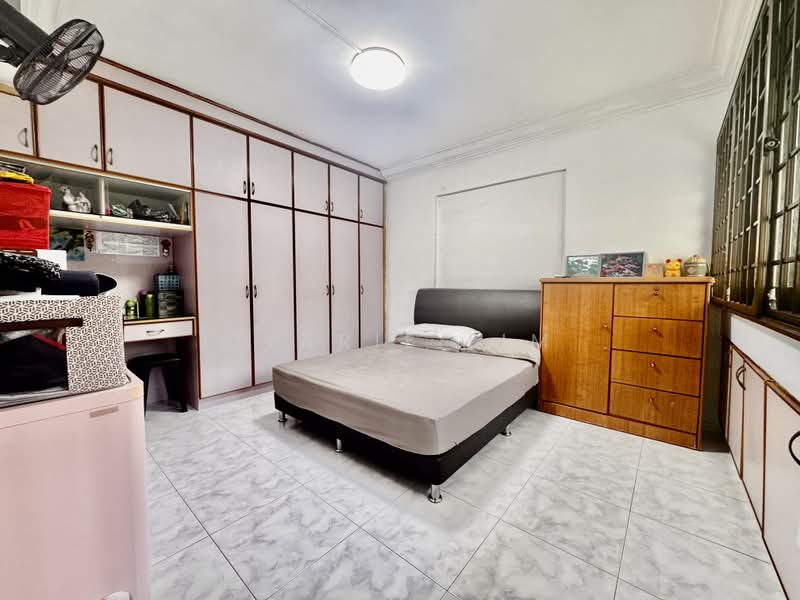 278 Toh Guan Road, 278 Toh Guan Road, 3 Bedrooms, 1,302 sqft, HDB Flat For Sale, by Clarie Lim, 500208019 - Bedroom - PropertyGuru.com.sg