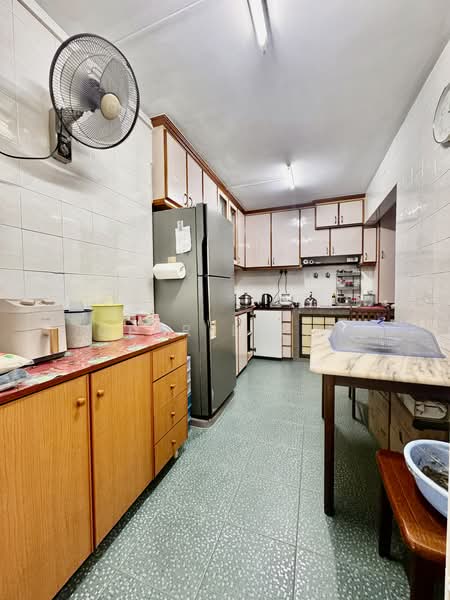 278 Toh Guan Road, 278 Toh Guan Road, 3 Bedrooms, 1,302 sqft, HDB Flat For Sale, by Clarie Lim, 500208019 - Kitchen - PropertyGuru.com.sg