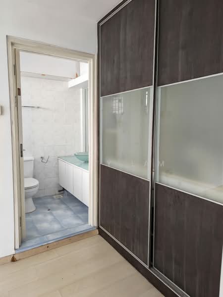 121 Rivervale Drive, 121 Rivervale Drive, 3 Bedrooms, 1,184 sqft, HDB Flat For Sale, by Katty Lam, 500208027 - Bathroom - PropertyGuru.com.sg