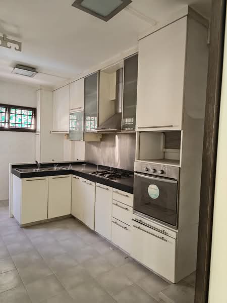 121 Rivervale Drive, 121 Rivervale Drive, 3 Bedrooms, 1,184 sqft, HDB Flat For Sale, by Katty Lam, 500208027 - Kitchen - PropertyGuru.com.sg