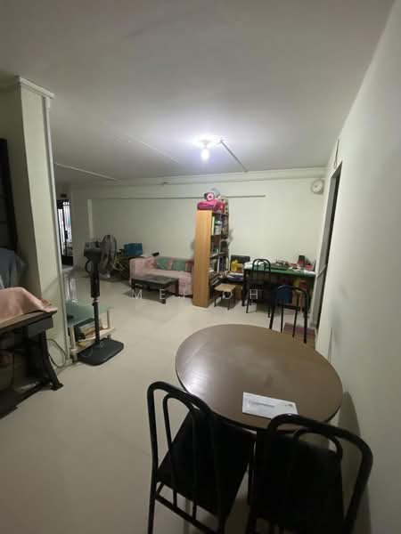 465 Tampines Street 44, 465 Tampines Street 44, Room Rental, 160 sqft, HDB Flat For Rent, by Mei Oh, 500208034 - Living Room - PropertyGuru.com.sg