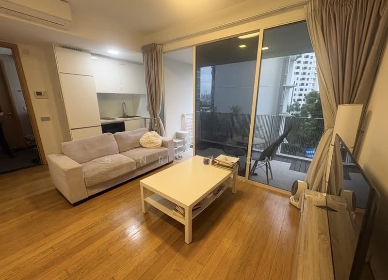 The Peak @ Cairnhill I, 51 Cairnhill Circle, 1 Bedroom, 592 sqft, Condominium For Sale, by Henry Poon, 500208050 - Living Room - PropertyGuru.com.sg