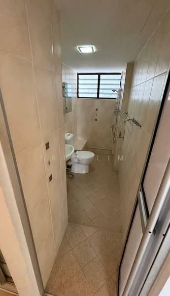 Laguna Park, 5000A Marine Parade Road, 3 Bedrooms, 1,453 sqft, Apartment For Sale, by Eric Lim, 500208053 - Bathroom - PropertyGuru.com.sg