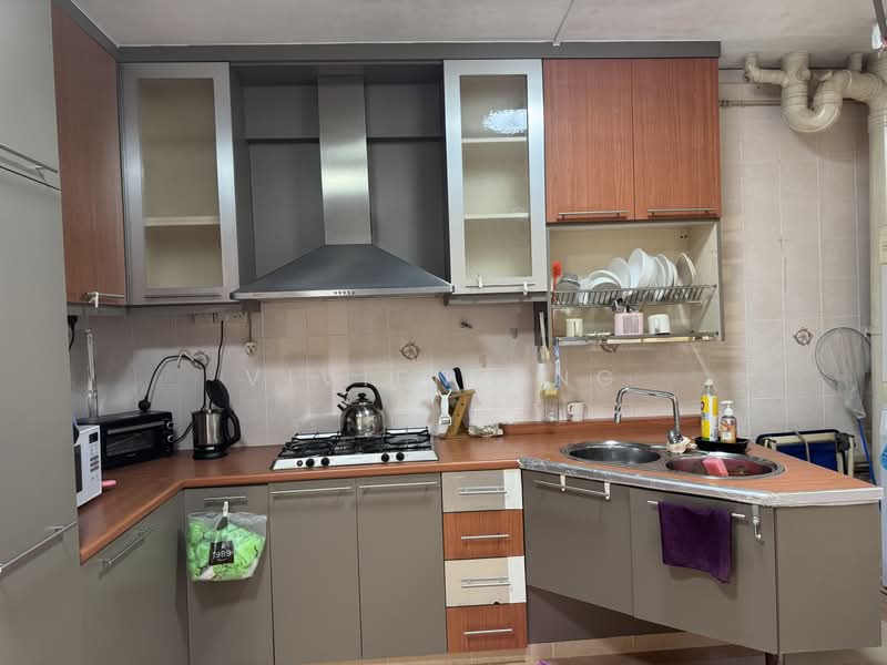 262D Compassvale Street, 262D Compassvale Street, 3 Bedrooms, 1,184 sqft, HDB Flat For Sale, by Vivien Ong, 500208055 - Kitchen - PropertyGuru.com.sg