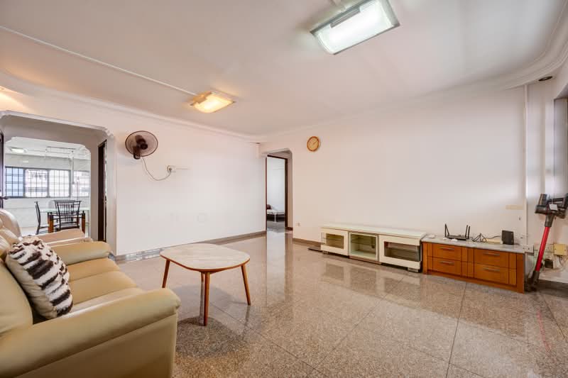634 Ang Mo Kio Avenue 6, 634 Ang Mo Kio Avenue 6, 3 Bedrooms, 980 sqft, HDB Flat For Sale, by Angelia Yam, 500208070 - Living Room - PropertyGuru.com.sg