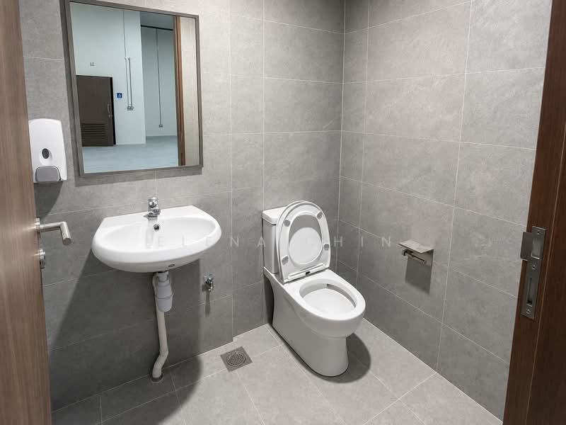 Stellar @ Tampines, 12 Tampines North Drive 4, 1,668 sqft, Factory / Workshop (B2) For Rent, by Elena Chin, 500208074 - Bathroom - CommercialGuru.com.sg
