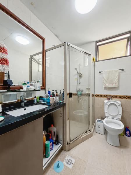 Seasons Park, 499 Yio Chu Kang Road, 2 Bedrooms, 1,109 sqft, Condominium For Rent, by Eugene Sean Cheng, 500208079 - Bathroom - PropertyGuru.com.sg