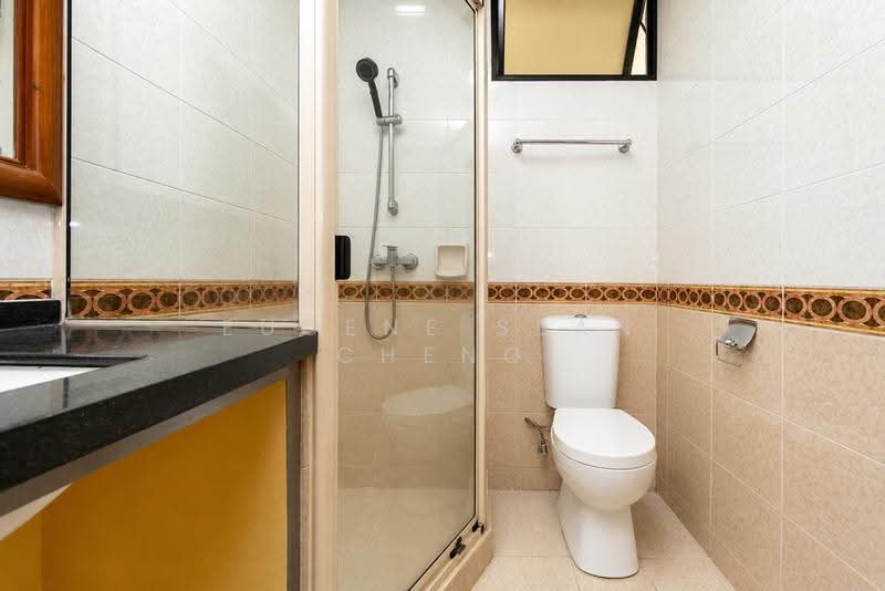 Seasons Park, 499 Yio Chu Kang Road, Mandai / Upper Thomson, 2 Bedrooms, 1,109 sqft, Condominium For Rent, by Eugene Sean Cheng, 500208079 - Bathroom - PropertyGuru.com.sg