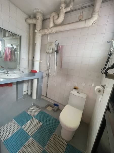 7A Commonwealth Avenue, 7A Commonwealth Avenue, 3 Bedrooms, 1,378 sqft, HDB Flat For Sale, by Jenny Ong, 500208084 - Bathroom - PropertyGuru.com.sg