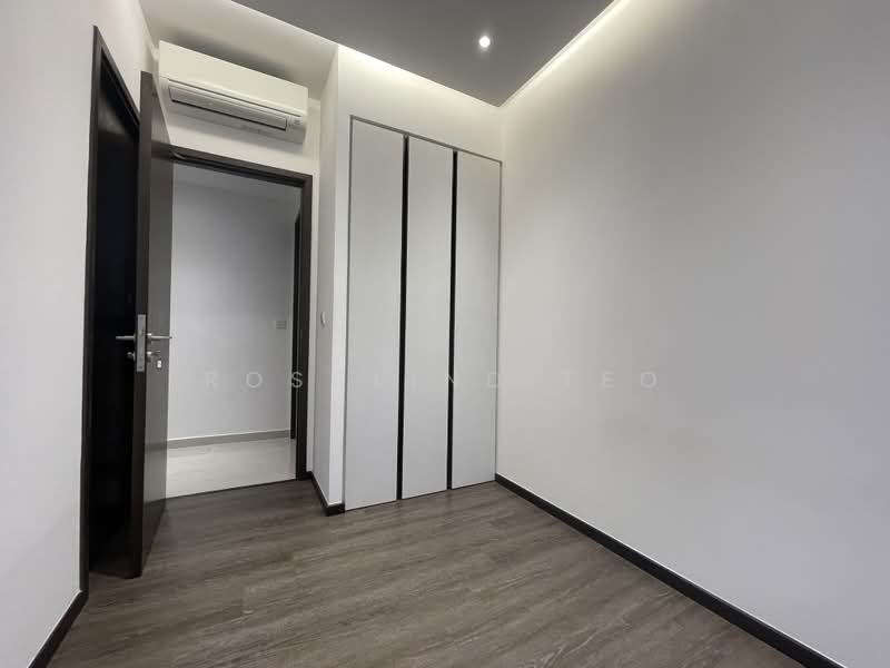 Symphony Suites, 17 Yishun Close, 3 Bedrooms, 893 sqft, Condominium For Sale, by Rosalind Teo, 500208100 - Interior - PropertyGuru.com.sg