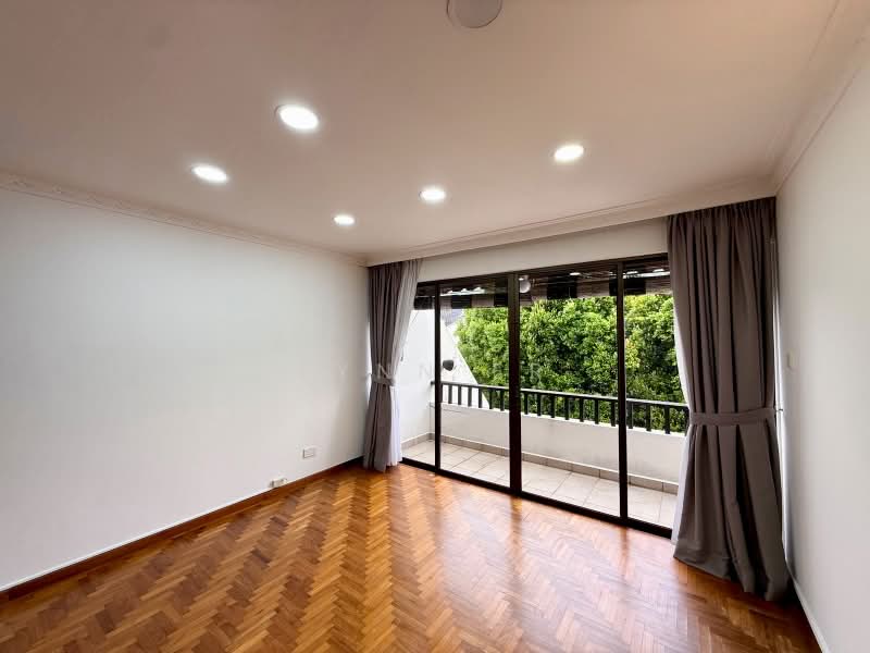 Super good buy Detached at Bukit Timah D10, Jalan Haji Alias, 5 Bedrooms, 6,600 sqft, Detached House For Sale, by Lynn Er, 500208123 - Balcony - PropertyGuru.com.sg