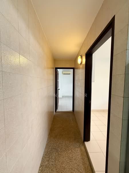 Super good buy Detached at Bukit Timah D10, Jalan Haji Alias, 5 Bedrooms, 6,600 sqft, Detached House For Sale, by Lynn Er, 500208123 - Corridor - PropertyGuru.com.sg