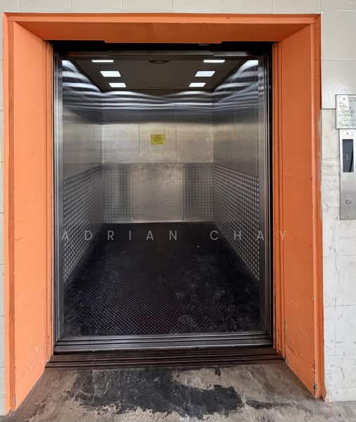 Perfect One, 1 Genting Link, 1,335 sqft, Light Industrial (B1) For Rent, by Adrian Chay, 500208141 - Interior - CommercialGuru.com.sg