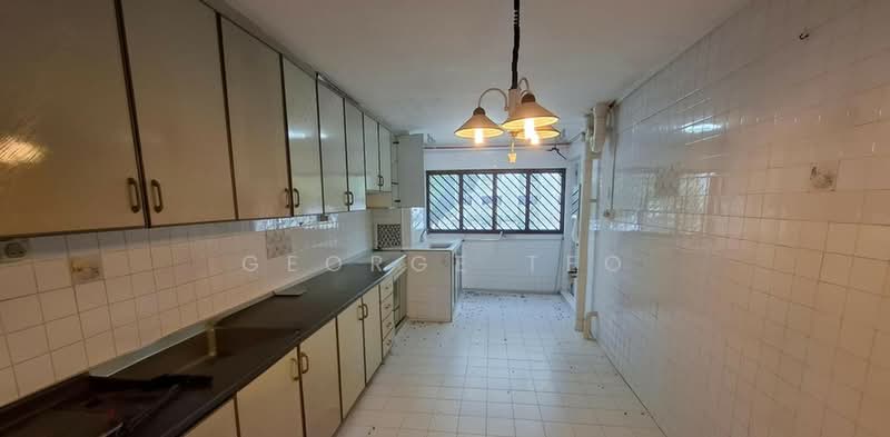 71 Bedok South Road, 71 Bedok South Road, 2 Bedrooms, 721 sqft, HDB Flat For Sale, by George Teo, 500208162 - Kitchen - PropertyGuru.com.sg