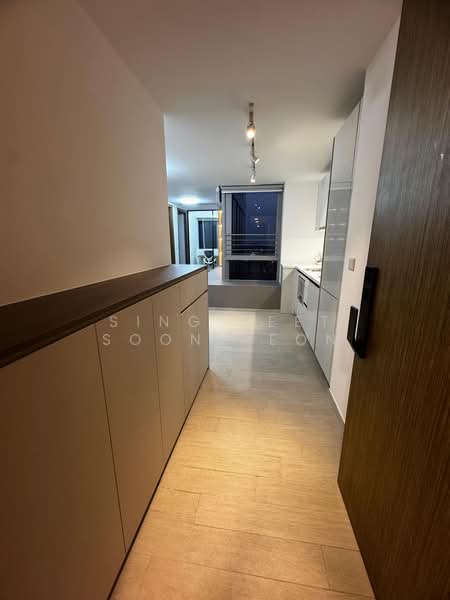 V on Shenton, 5 Shenton Way, 2 Bedrooms, 743 sqft, Condominium For Sale, by Sing Seet Soon Reon, 500208171 - Kitchen - PropertyGuru.com.sg