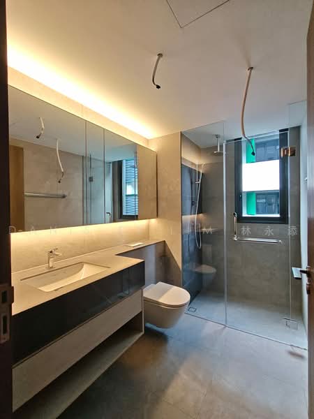 Orchard Sophia, 128 Sophia Road, 2 Bedrooms, 710 sqft, Condominium For Rent, by Danis ET Lim 林永添, 500208178 - Bathroom - PropertyGuru.com.sg