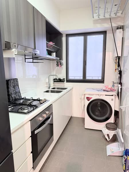 748C Bedok Reservoir Crescent, 748C Bedok Reservoir Crescent, 2 Bedrooms, 721 sqft, HDB Flat For Rent, by Asley Ho, 500208195 - Kitchen - PropertyGuru.com.sg