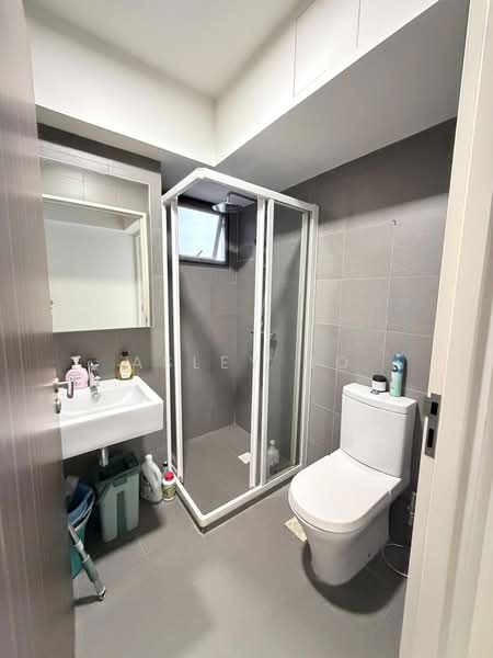 748C Bedok Reservoir Crescent, 748C Bedok Reservoir Crescent, 2 Bedrooms, 721 sqft, HDB Flat For Rent, by Asley Ho, 500208195 - Bathroom - PropertyGuru.com.sg