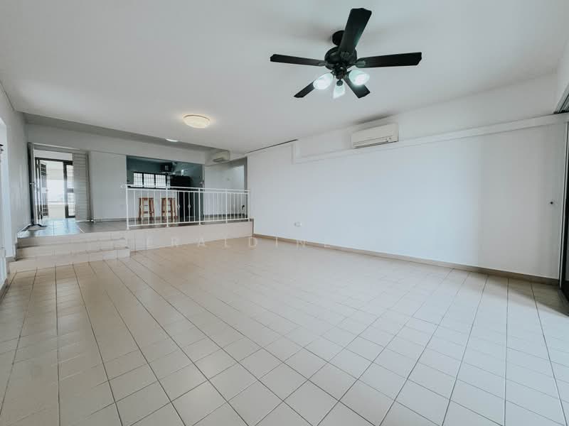 Ivory Heights, 117 Jurong East Street 13, 3 Bedrooms, 1,701 sqft, Condominium For Sale, by Jeraldine Yeo, 500208197 - Living Room - PropertyGuru.com.sg