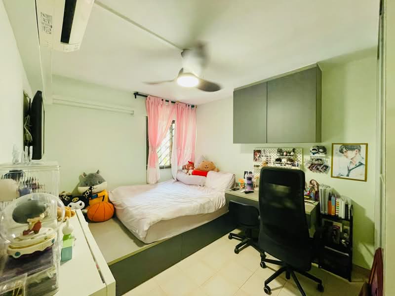 225 Serangoon Avenue 4, 225 Serangoon Avenue 4, 3 Bedrooms, 1,011 sqft, HDB Flat For Sale, by Zola Tan, 500208199 - Bedroom 2 - PropertyGuru.com.sg