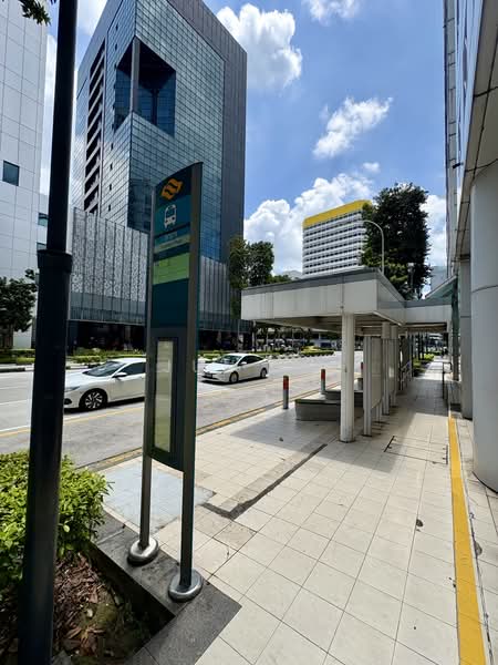 Sunshine Plaza, 91 Bencoolen Street, 226 sqft, Mall Shop For Rent, by Jun Yu, 500208203 - Stone throw to bus stop - CommercialGuru.com.sg