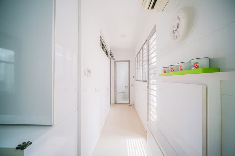 The Montana, 8 Jalan Mutiara, 3 Bedrooms, 2,659 sqft, Condominium For Sale, by Diana Teow, 500208207 - Corridor - PropertyGuru.com.sg