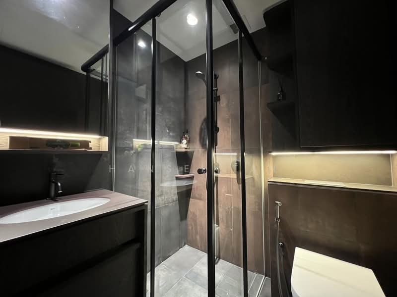 Mori, 223 Guillemard Road, 2 Bedrooms, 710 sqft, Condominium For Sale, by Hansel Tan, 500208216 - Bathroom - PropertyGuru.com.sg