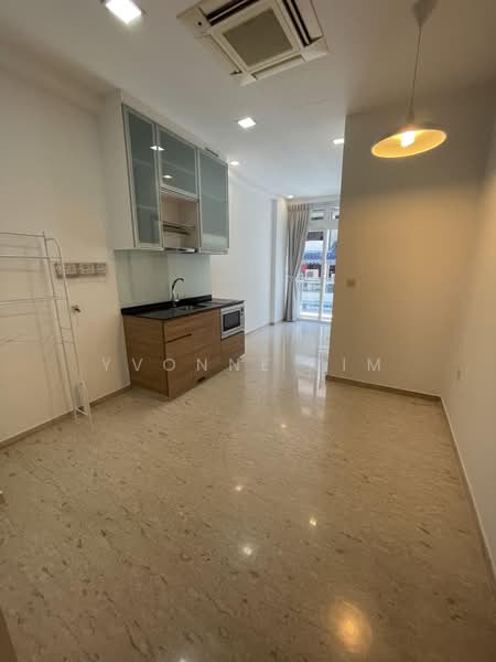Suites at Bukit Timah, 68 Jalan Jurong Kechil, 2 Bedrooms, 517 sqft, Condominium For Sale, by Yvonne Lim, 500208218 - Kitchen - PropertyGuru.com.sg
