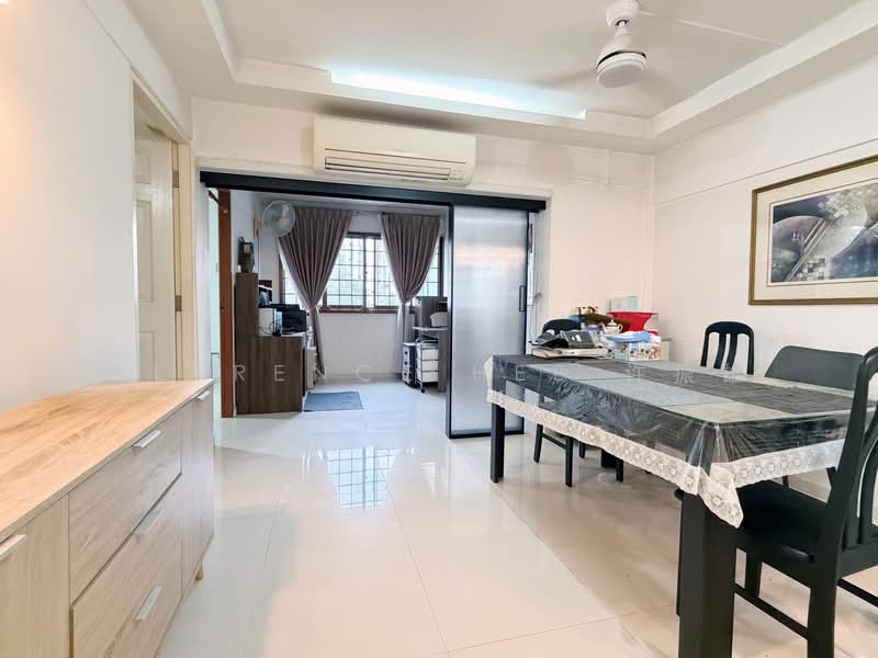 439 Ang Mo Kio Avenue 10, 439 Ang Mo Kio Avenue 10, 3 Bedrooms, 1,281 sqft, HDB Flat For Sale, by Clarence Hee 许振雄, 500208219 - PropertyGuru.com.sg