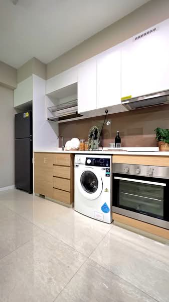 Treasure at Tampines, 57 Tampines Lane, 2 Bedrooms, 678 sqft, Condominium For Sale, by Keith Ong, 500208220 - Kitchen - PropertyGuru.com.sg