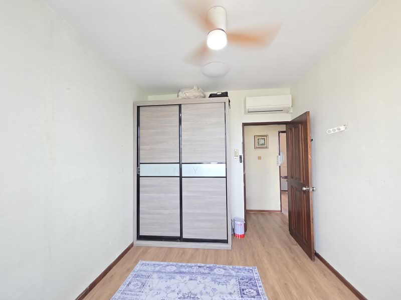 Loyang Rise, Loyang rise, 5 Bedrooms, 3,600 sqft, Terraced House For Sale, by Jenny Tan, 500208221 - Bedroom - PropertyGuru.com.sg