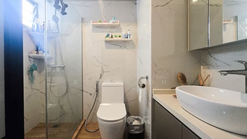 208B Compassvale Lane, 208B Compassvale Lane, 3 Bedrooms, 990 sqft, HDB Flat For Sale, by Brian Koh, 500208225 - Bathroom - PropertyGuru.com.sg