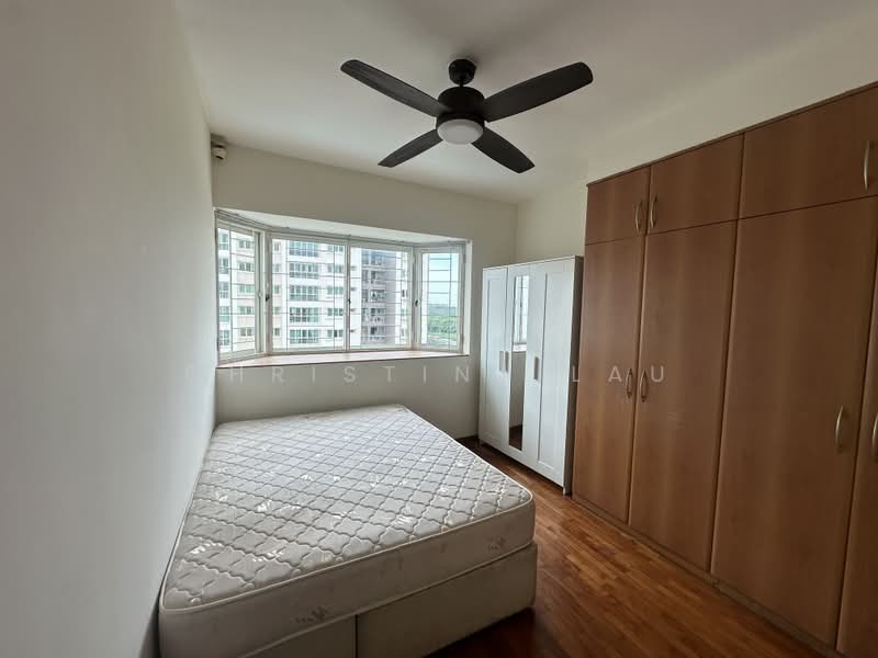 Evergreen Park, 31 Hougang Avenue 7, 3 Bedrooms, 1,076 sqft, Condominium For Rent, by Christina Lau, 500208242 - Bedroom - PropertyGuru.com.sg