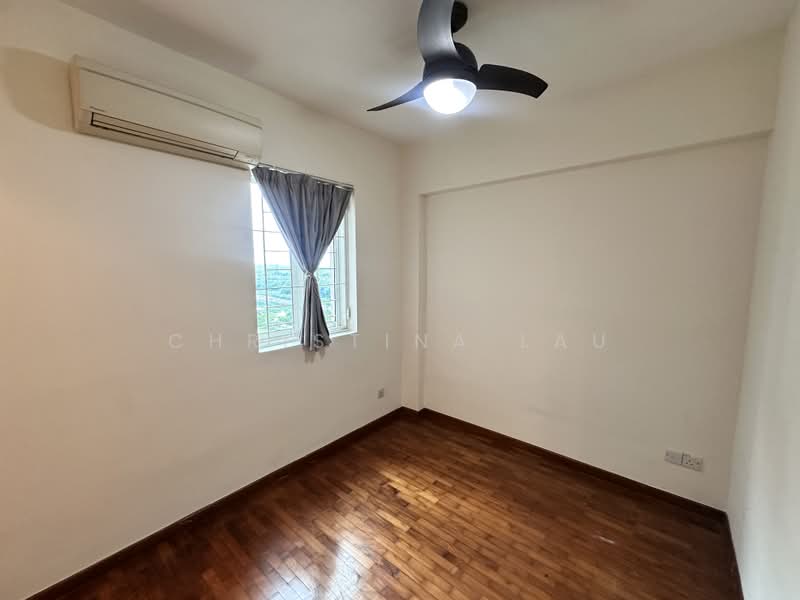 Evergreen Park, 31 Hougang Avenue 7, 3 Bedrooms, 1,076 sqft, Condominium For Rent, by Christina Lau, 500208242 - Bedroom - PropertyGuru.com.sg