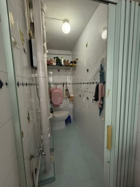 22 Balam Road, 22 Balam Road, 2 Bedrooms, 646 sqft, HDB Flat For Sale, by Mandy Ei ( 梁文欣 ), 500208263 - Bathroom - PropertyGuru.com.sg