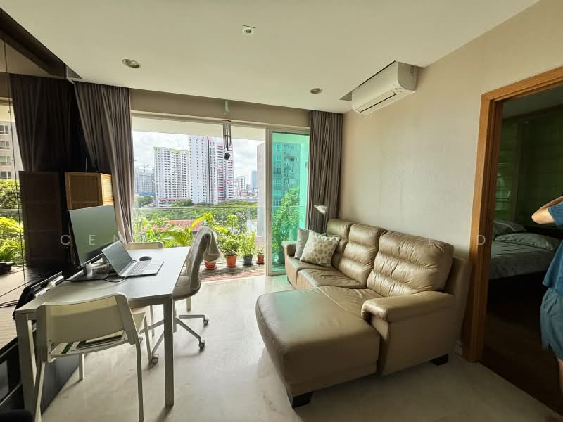 Parc Emily, 5 Mount Emily Road, 1 Bedroom, 579 sqft, Condominium For Rent, by ZHANG LIYING, 500208267 - Living Room - PropertyGuru.com.sg