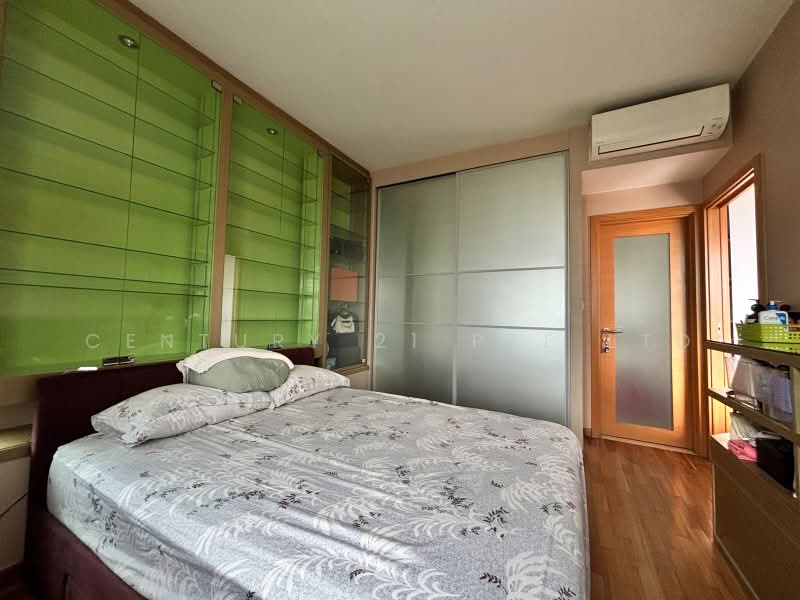 Parc Emily, 5 Mount Emily Road, 1 Bedroom, 579 sqft, Condominium For Rent, by ZHANG LIYING, 500208267 - Bedroom - PropertyGuru.com.sg