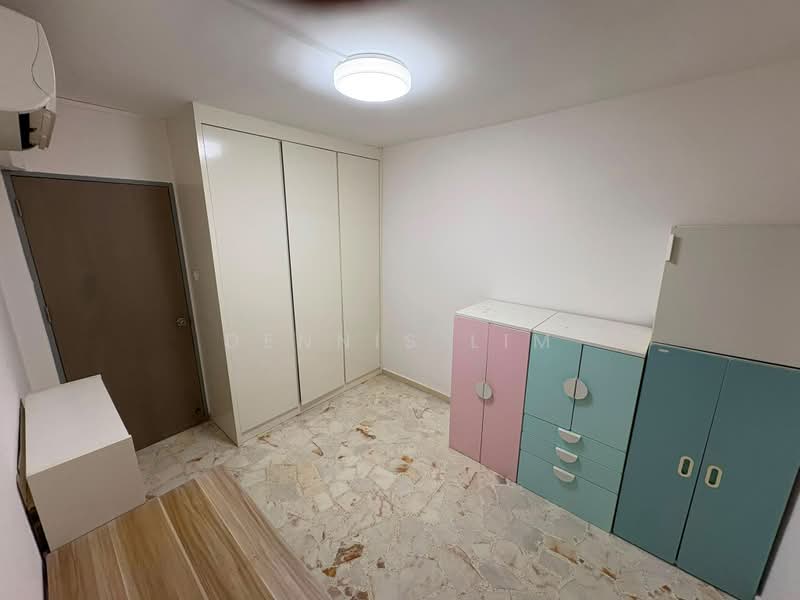 115 Jurong East Street 13, 115 Jurong East Street 13, 2 Bedrooms, 721 sqft, HDB Flat For Sale, by Dennis Lim, 500208268 - Bedroom - PropertyGuru.com.sg