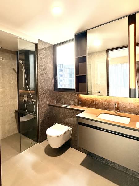 Tembusu Grand, 94 Jalan Tembusu, 3 Bedrooms, 990 sqft, Condominium For Rent, by Adeline Oh, 500208296 - Bathroom - PropertyGuru.com.sg